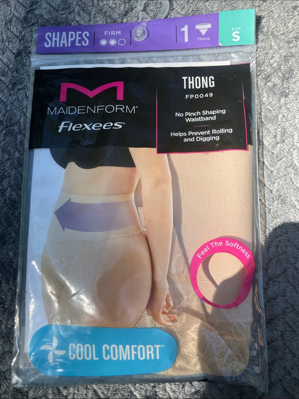 Maidenform Flexees Thong in Nude Size Small
